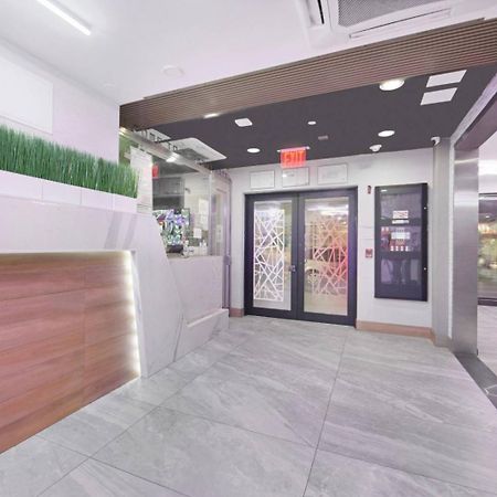 Hotel Tremont Bronx Yankee Stadium New York Bagian luar foto